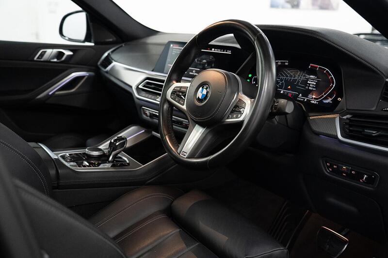 BMW X6 view 4