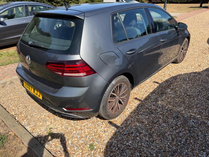 Volkswagen Golf view 5