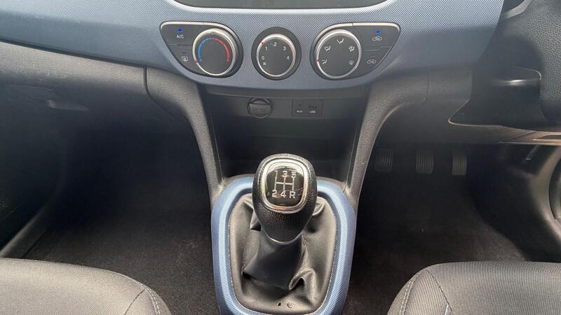 2016 Hyundai i10 — photo 10