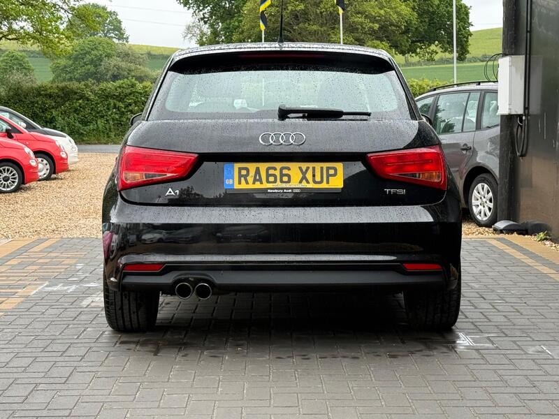Audi A1 view 4
