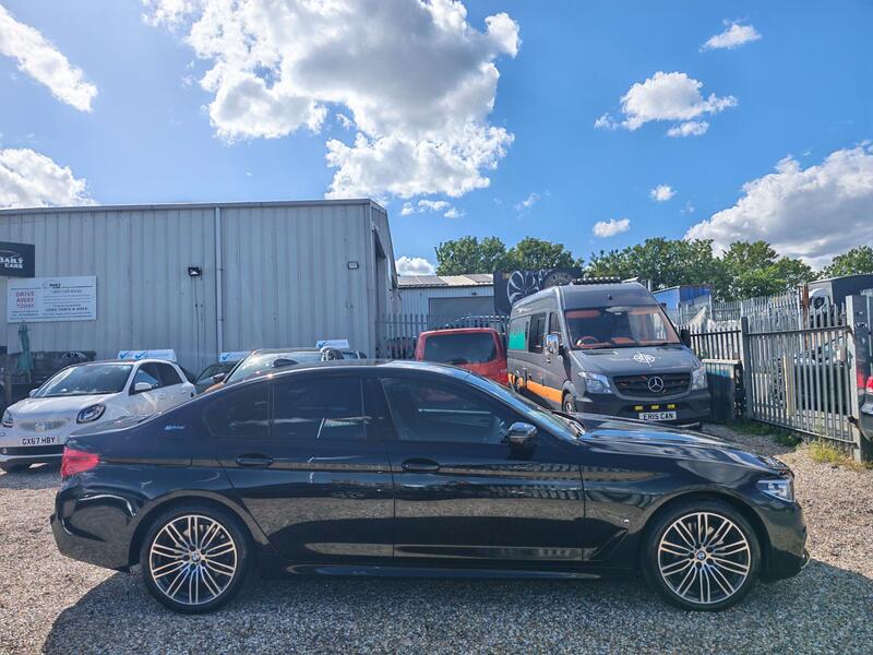 BMW 5 Series view 6