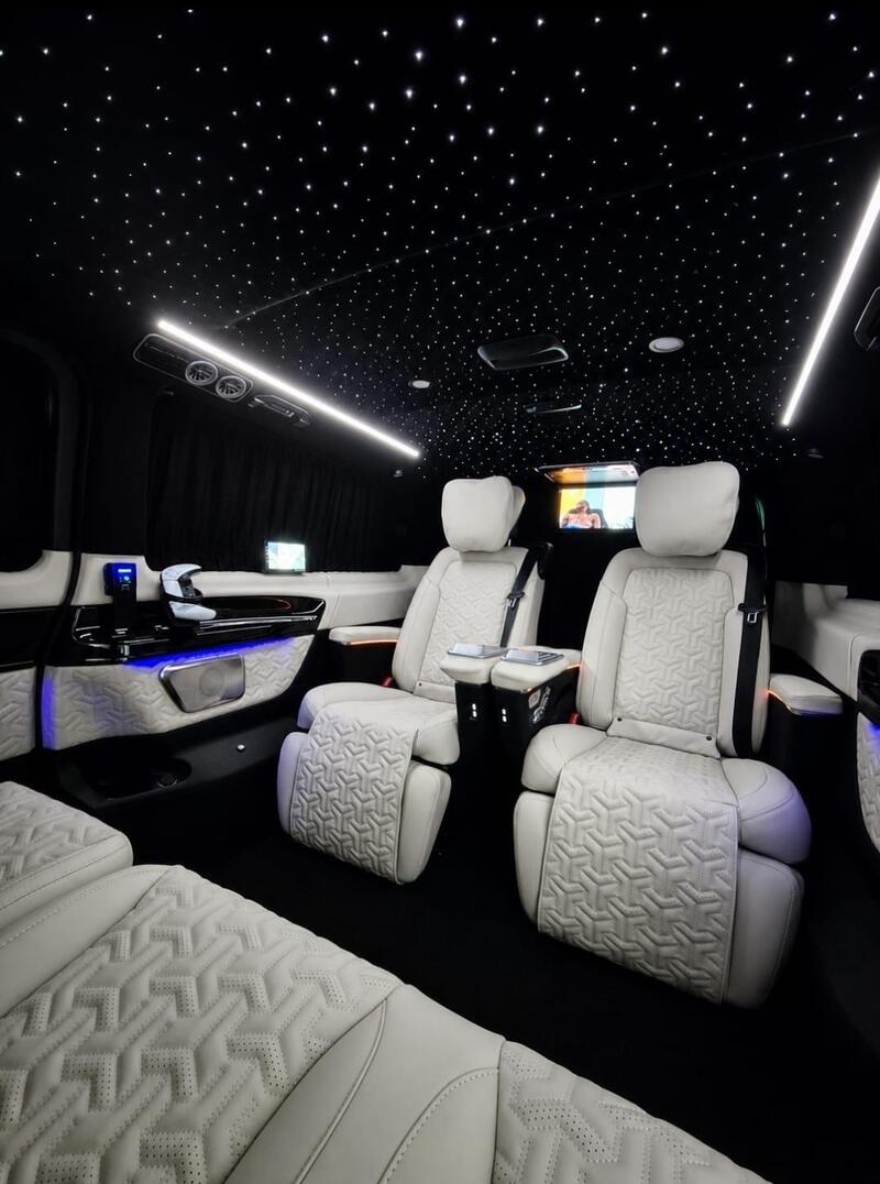 Mercedes-Benz V Class view 2