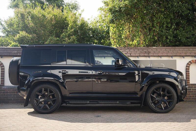 Land Rover Defender view 3