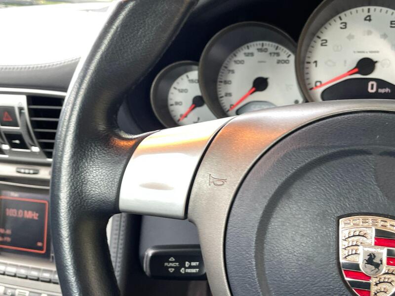 Porsche 911 view 24