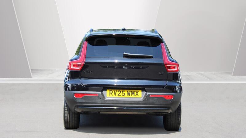 Volvo XC40 view 7