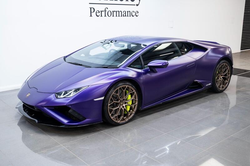 Lamborghini Huracan view 6
