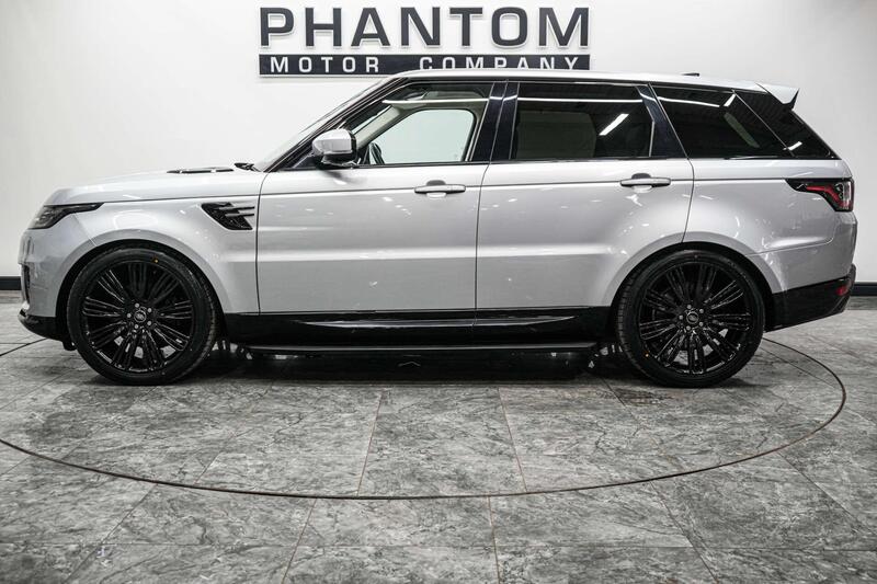 Land Rover Range Rover Sport view 3