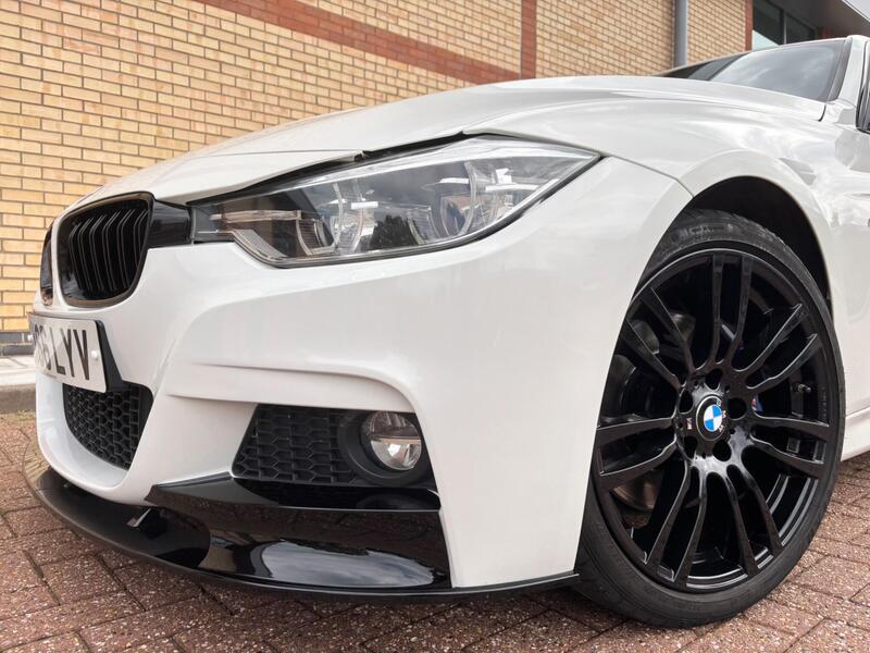BMW 3 Series view 5