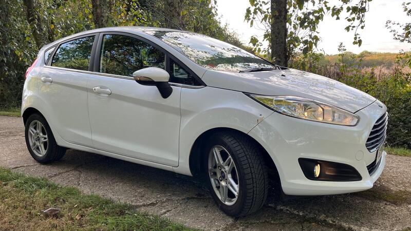 2013 Ford Fiesta — photo 15