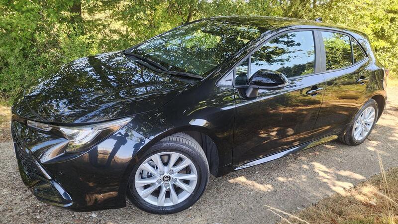 2025 Toyota Corolla — photo 12