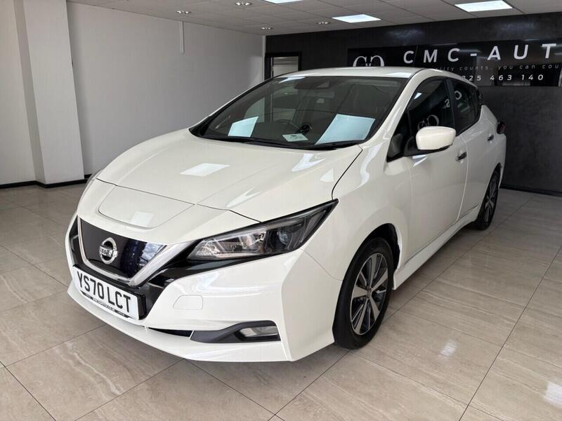 Nissan Leaf view 7