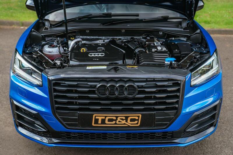 Audi Q2 view 5