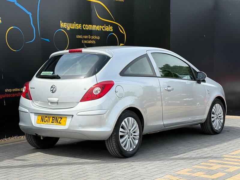 Vauxhall Corsa view 5