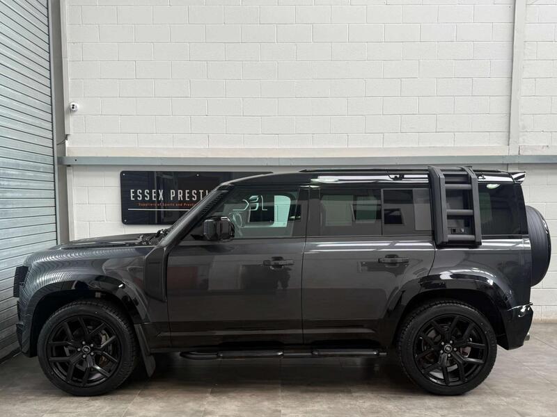 Land Rover Defender view 5