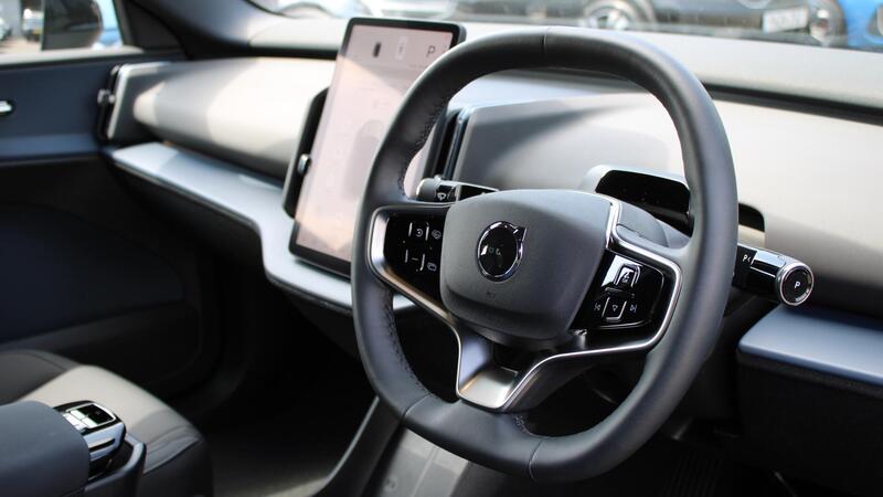 Volvo Ex30 view 4