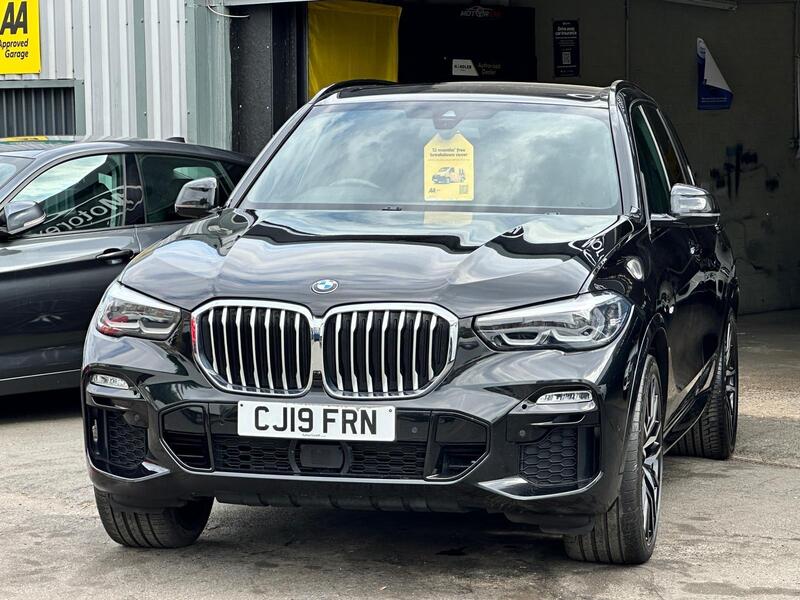 BMW X5 view 4