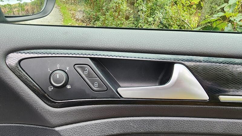 2014 Volkswagen Golf — photo 41