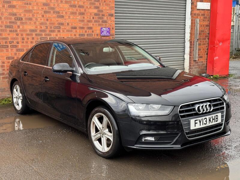 Audi A4 view 4