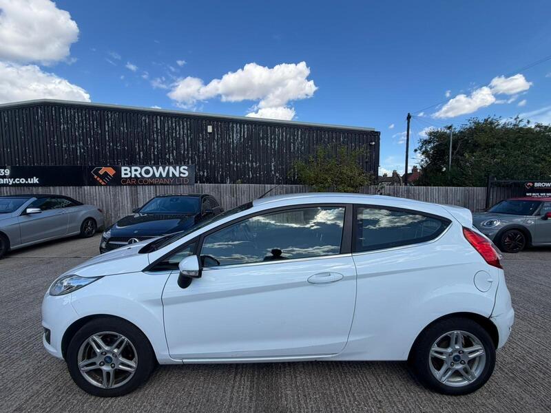 Ford Fiesta view 6