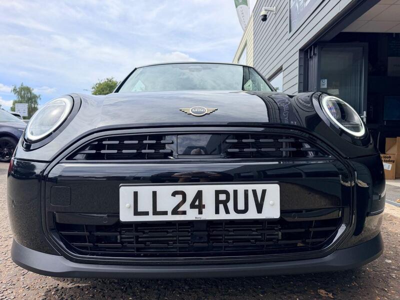 Mini Cooper MINI Cooper view 7