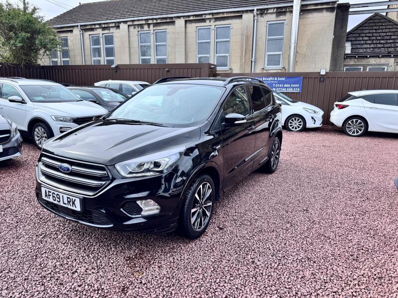 Ford Kuga view 3
