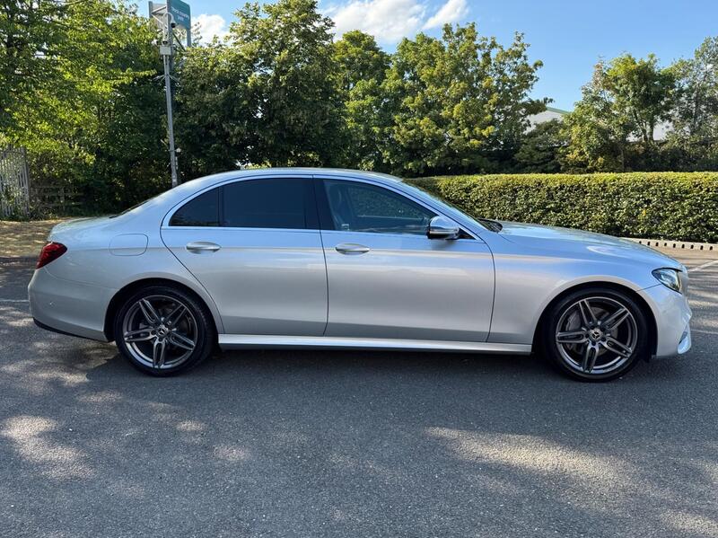 Mercedes-Benz E Class view 4