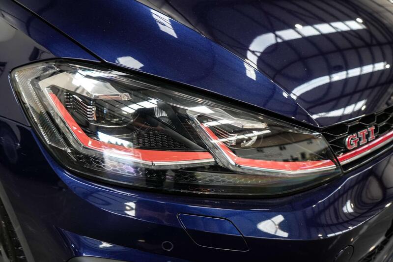 Volkswagen Golf view 6