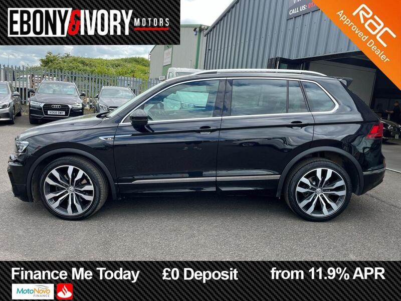 Volkswagen Tiguan view 2