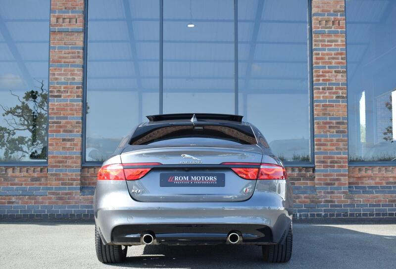 Jaguar XF view 6