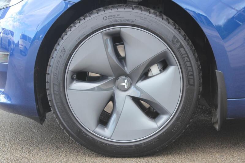 Tesla Model 3 view 5