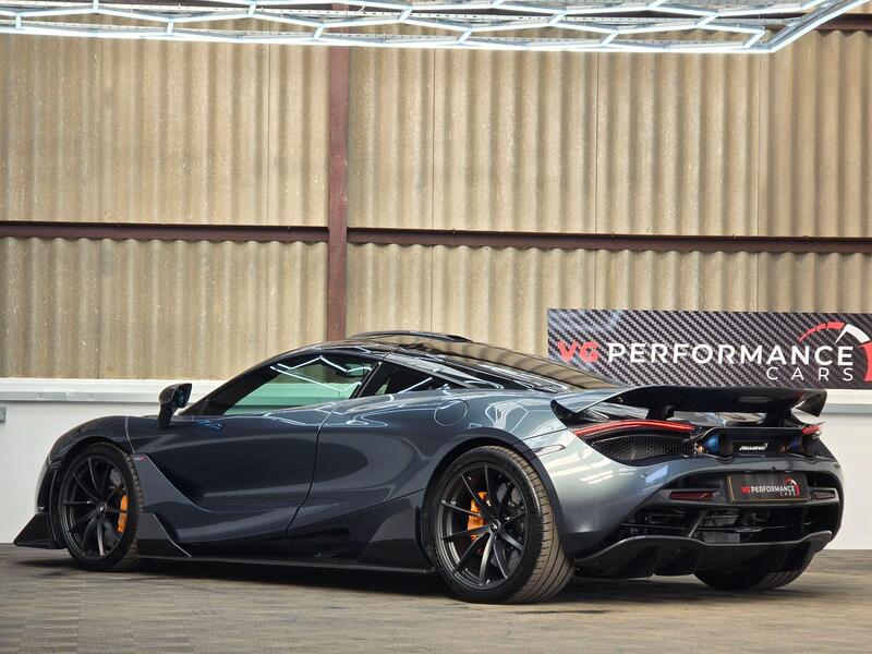 Mclaren 720s view 3