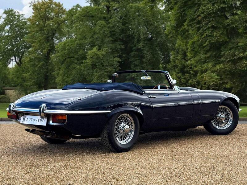Jaguar E-Type view 5