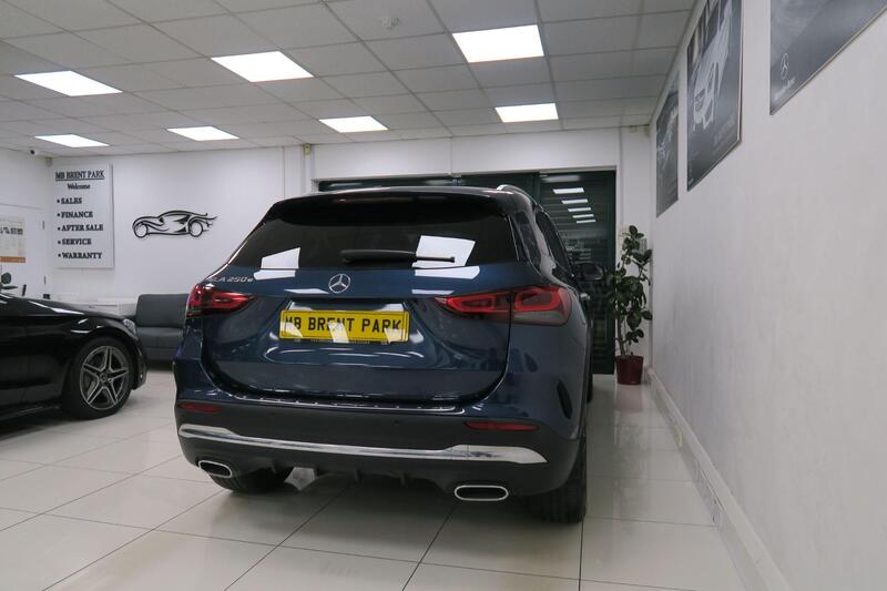 Mercedes-Benz Gla view 5