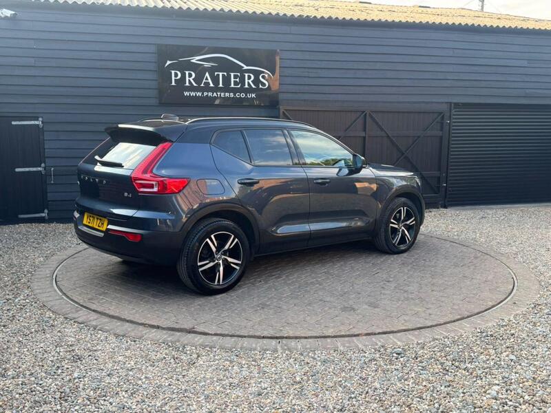Volvo XC40 view 7