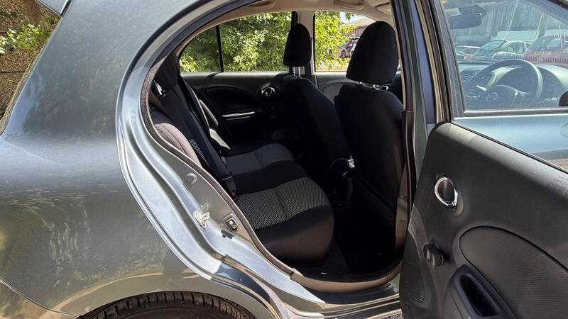 2015 Nissan Micra — photo 13