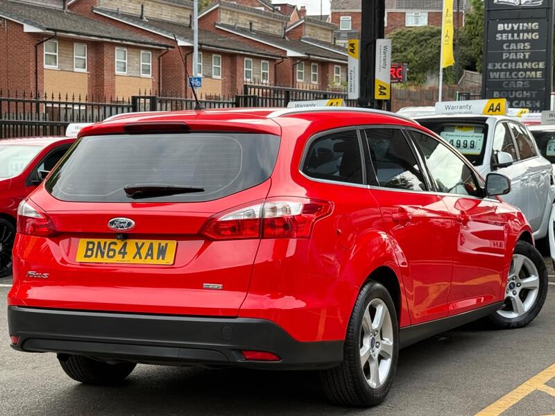 Ford Focus view 3
