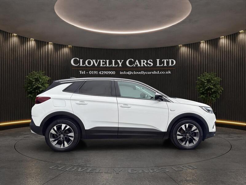 Vauxhall Grandland X view 5
