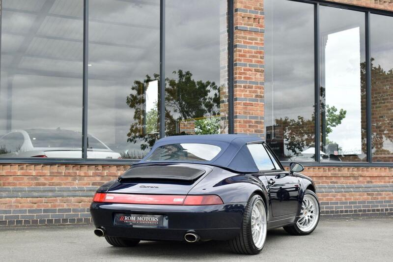 Porsche 911 view 2