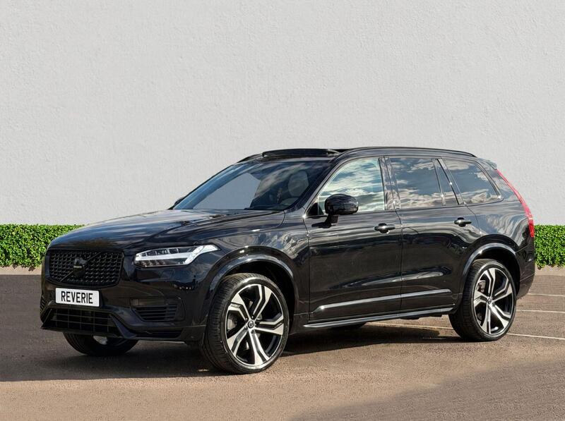 Volvo XC90 view 4