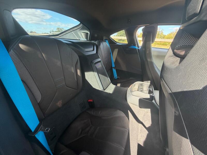 BMW I8 view 5