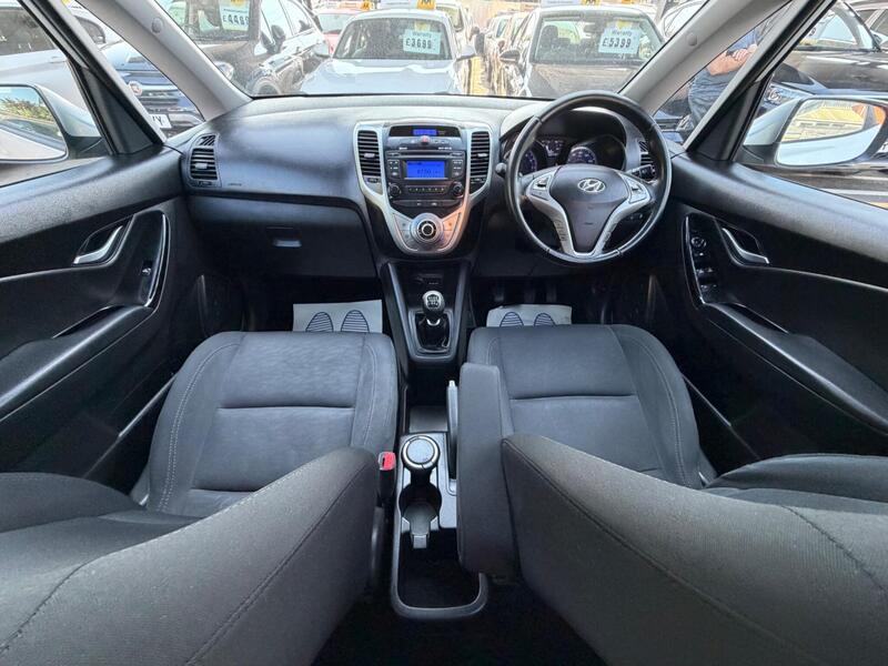 Hyundai Ix20 view 5