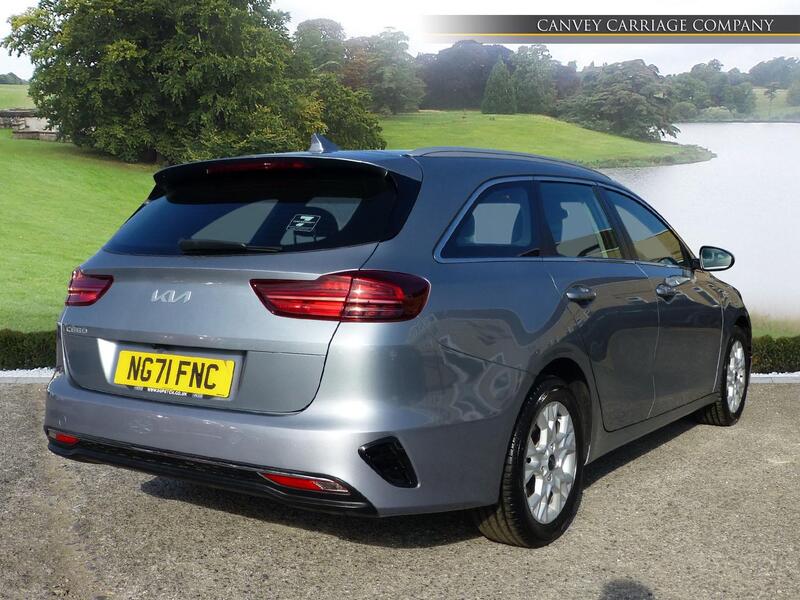 Kia Ceed view 3