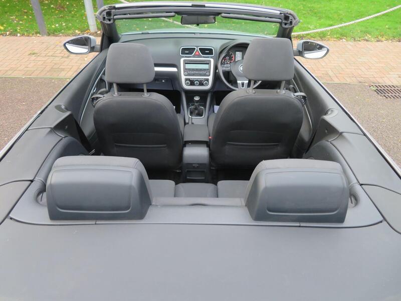 Volkswagen Eos view 5