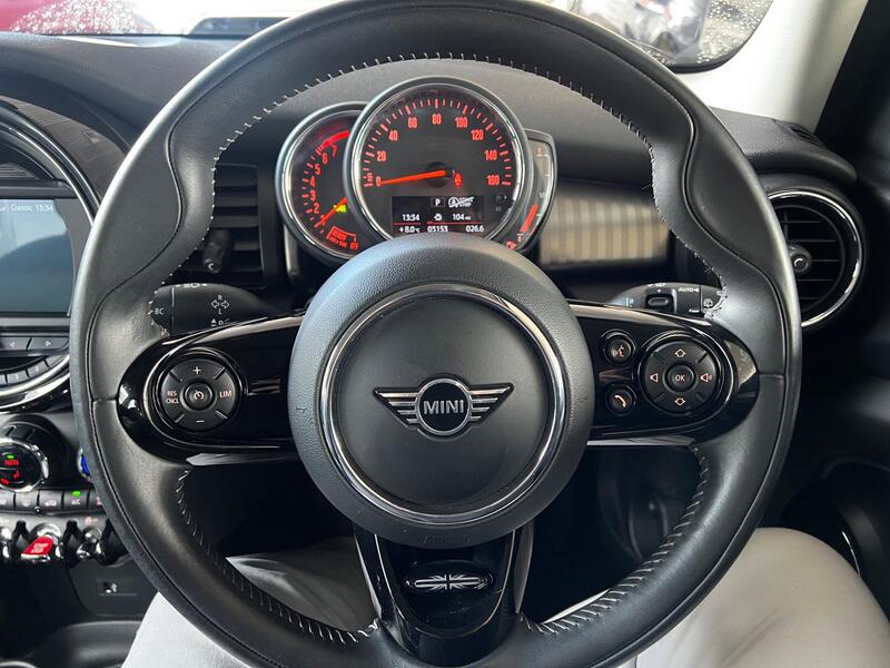 MINI Hatch view 7
