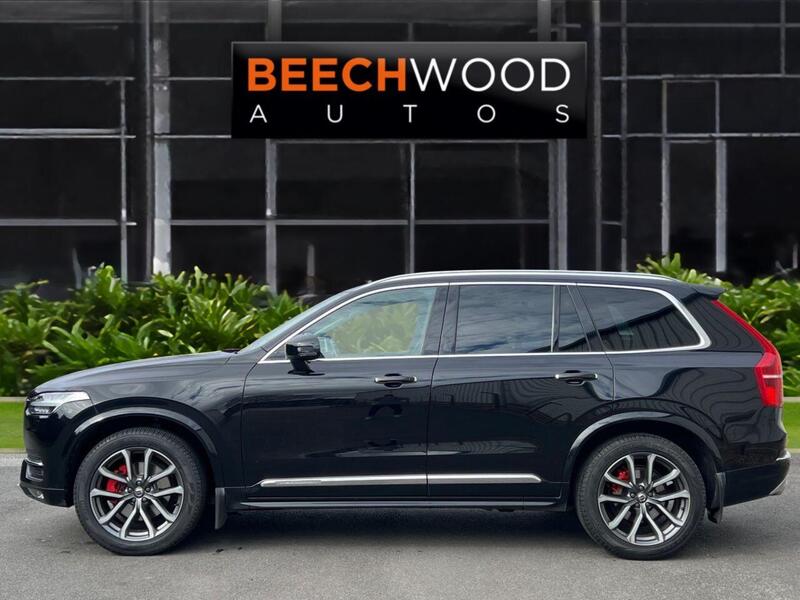 Volvo XC90 view 4