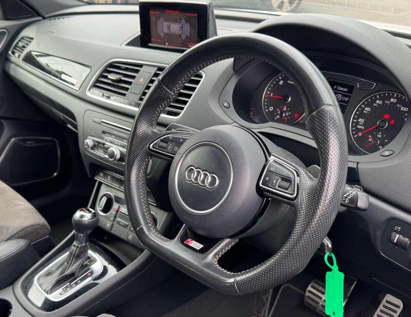Audi Q3 view 2