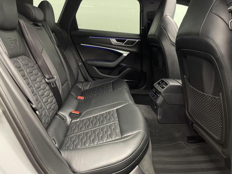Audi RS6 view 37