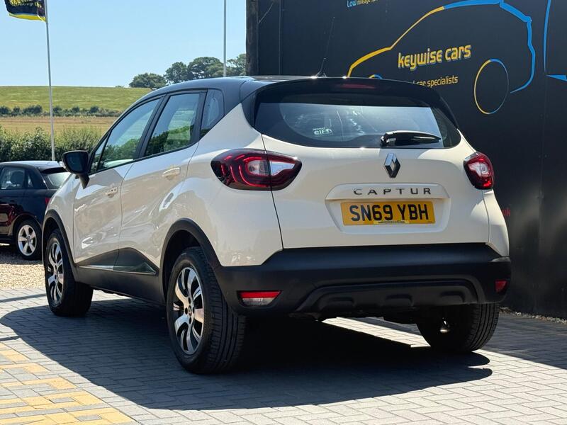 Renault Captur view 3
