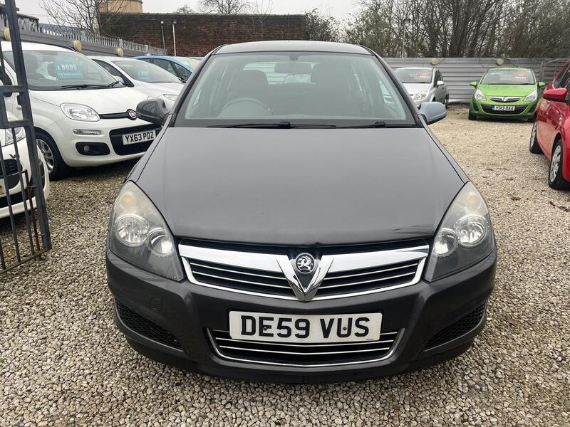 Vauxhall Astra view 2