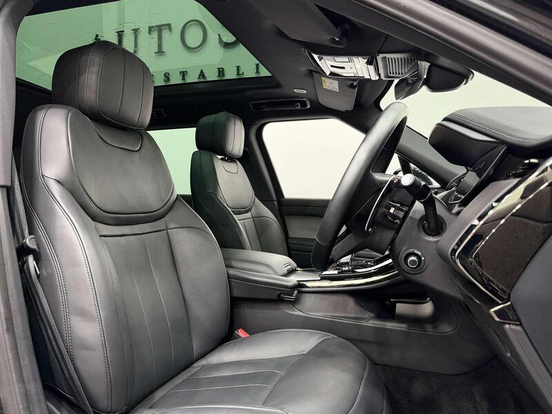 Land Rover Range Rover view 2